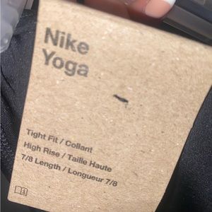 Nike yoga Leggings xs with tags